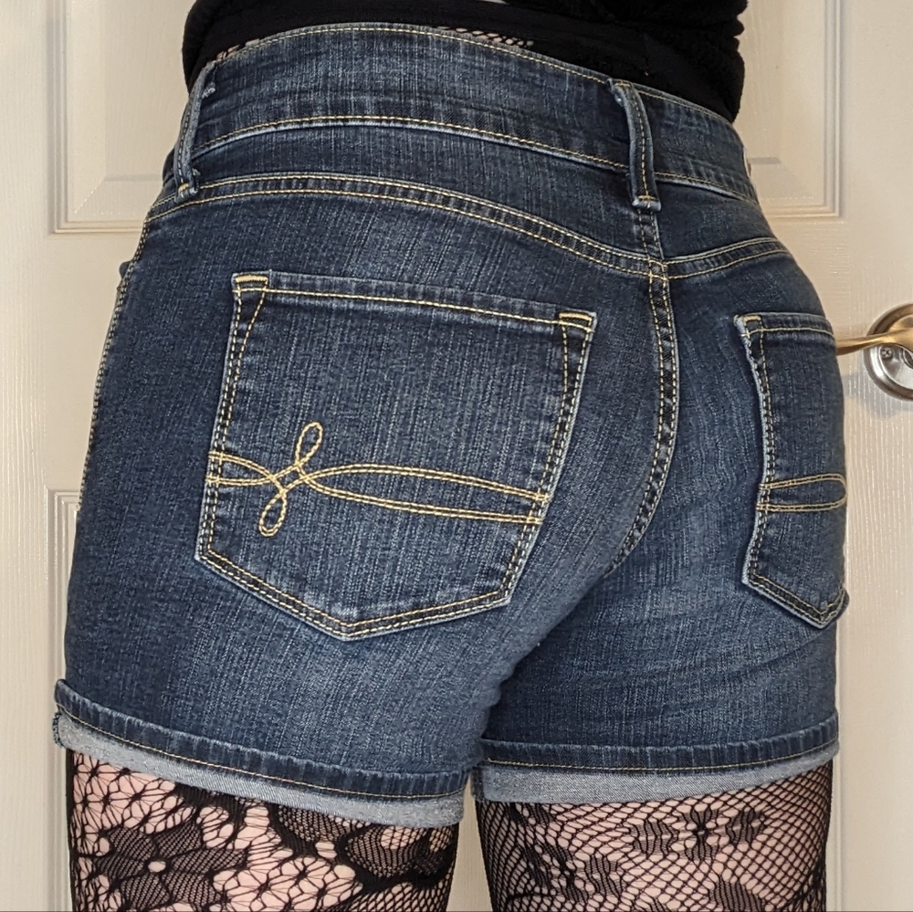 DENIZEN Levi's Denim Blue Jean Shorts W26